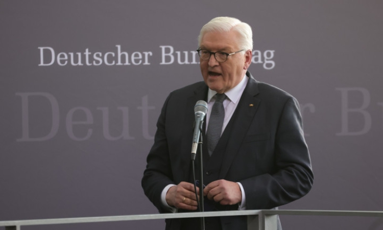 Германският президент: Тръмп разрушава демокрацията в света